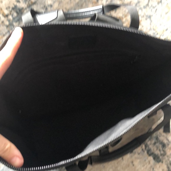 LIMITED EDITION Louis Vuitton monogram glaze convertible tote - Picture 5 of 11